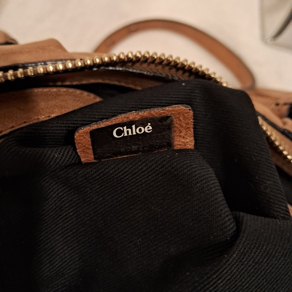 Chloe Tan Leather Crossbody Bag with Gold Accents - Picture 4 of 12